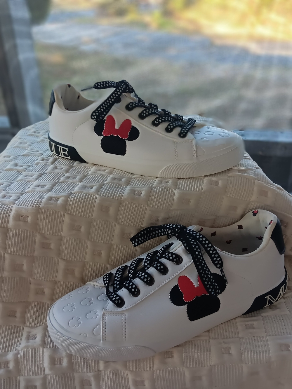 Disney Womans White Sneakers with Black Minnie Silhouette and Red Bow